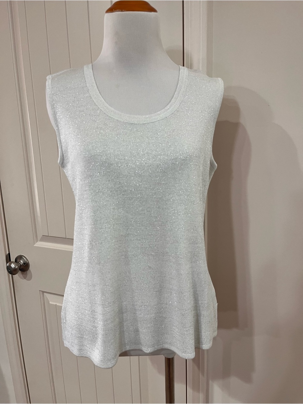 Ming Wang Silver-White Shimmer Tank Top